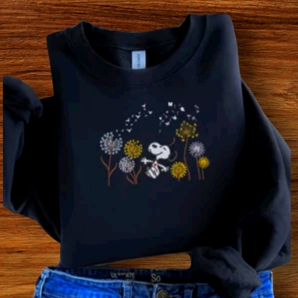 Snoopy crew neck sweater embroid